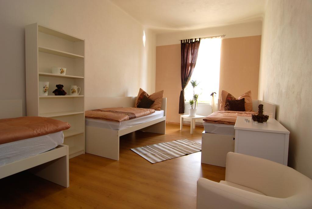 Fontana Pizzeria - Pension Ceske Budejovice Room photo