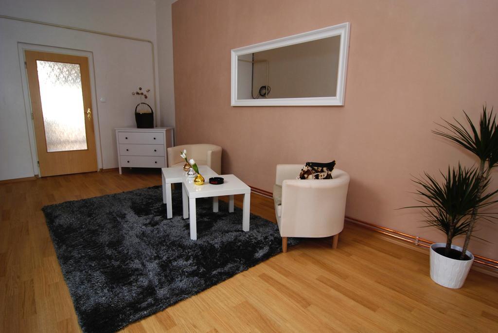 Fontana Pizzeria - Pension Ceske Budejovice Room photo