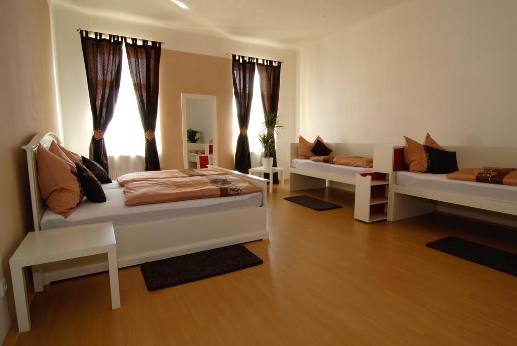 Fontana Pizzeria - Pension Ceske Budejovice Room photo