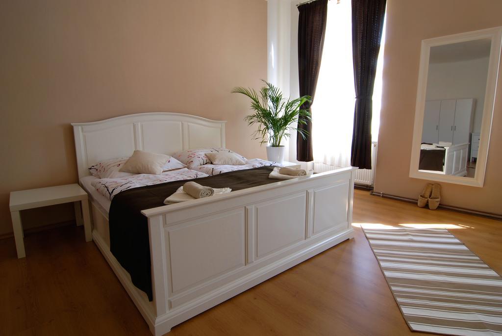 Fontana Pizzeria - Pension Ceske Budejovice Room photo